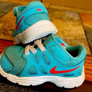 Nike Toddler Sneakers size 5